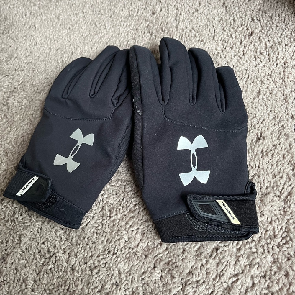 Under Armour Cold Gear Football Gloves